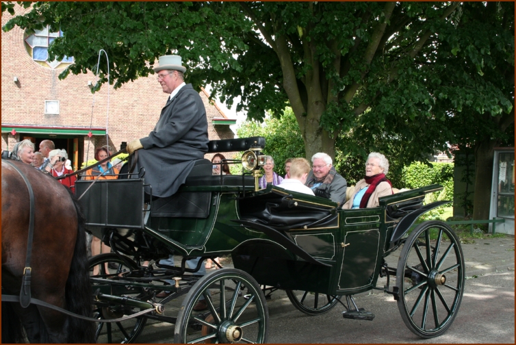 935 Willy & Gerard 076 Met de Koets